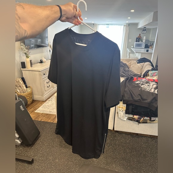 Black Longline Tee w/ side zip - Picture 2 of 4